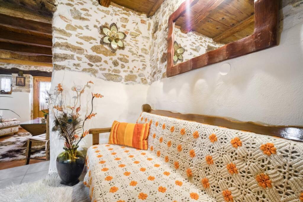 Traditional Cretan Stone House In The Center Of Crete Apartment Litos Ngoại thất bức ảnh